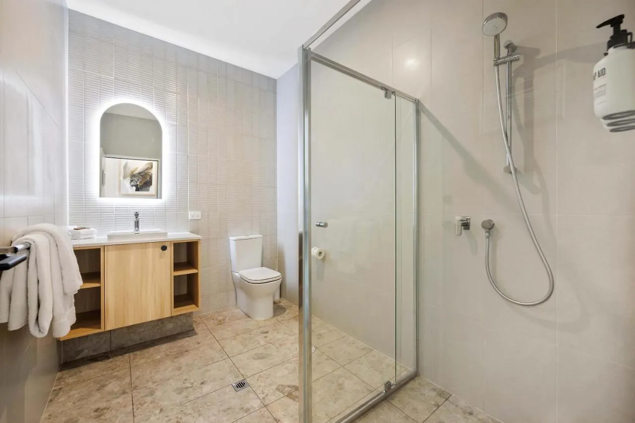 Comfort Inn Regal Park Adelaide 3*,